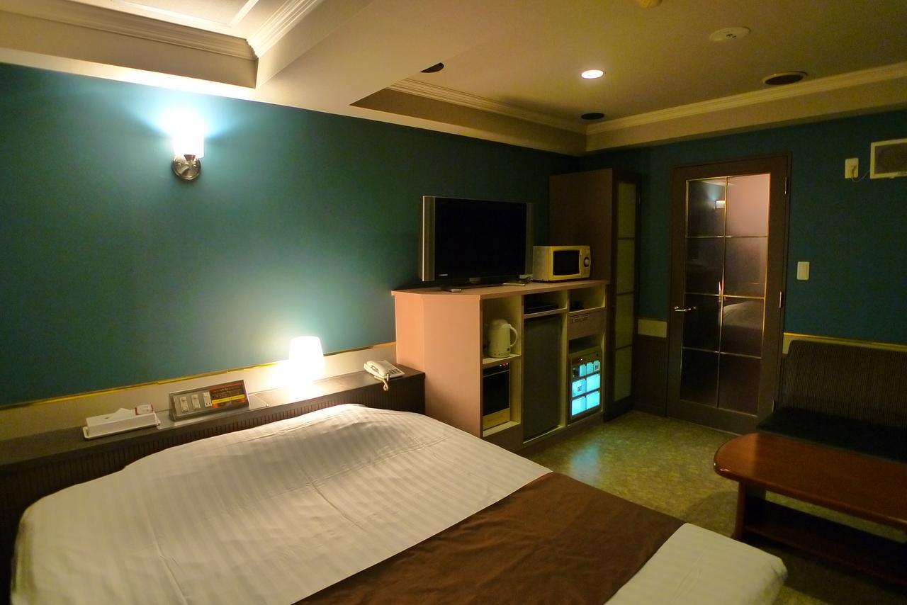 Hotel Golf III Atsugi (Adults Only) Esterno foto